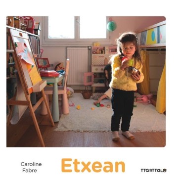 Etxean - Caroline Fabre